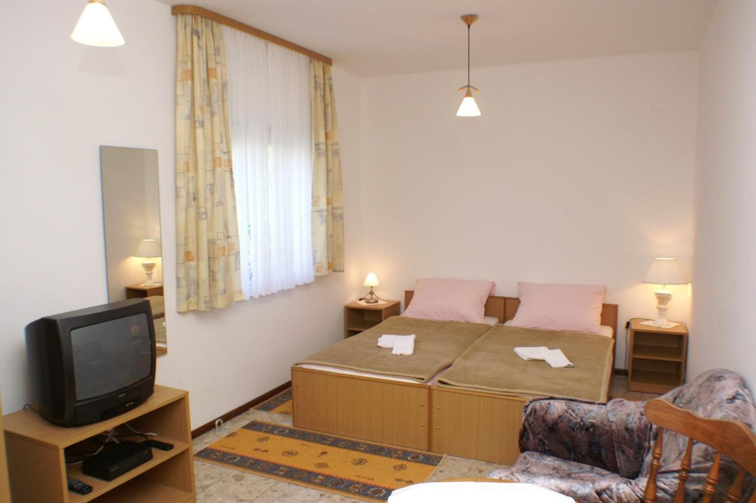 Apartments By The Sea Orebic, Peljesac - 4496 Екстериор снимка